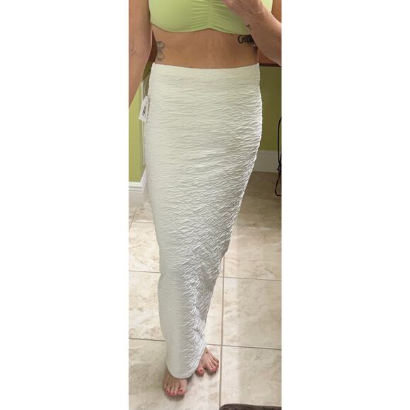 Good American NWT Cloud White Scrunchie Maxi Skirt size 2 XS pull on skirt - Picture 6 of 10